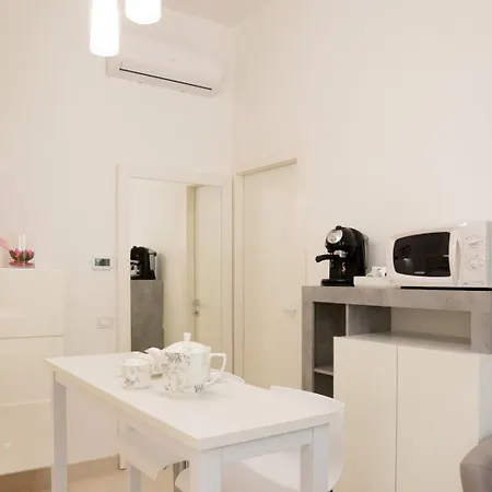 Dimora Orchidea Bianca * 莱切